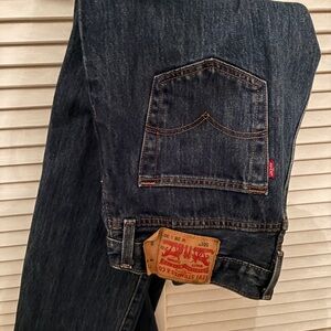 Men’s Vintage Levi's Relaxed Fit Dark Blue Jeans